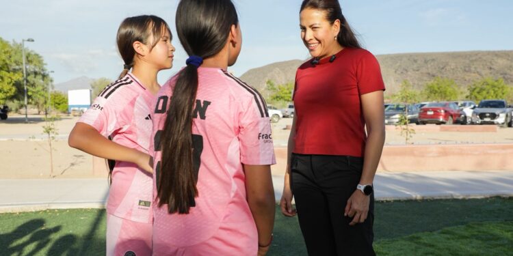 En La Paz se apuesta por el deporte y la convivencia en espacios dignos; Milena Quiroga impulsa el fortalecimiento del CDM “El Piojillo”