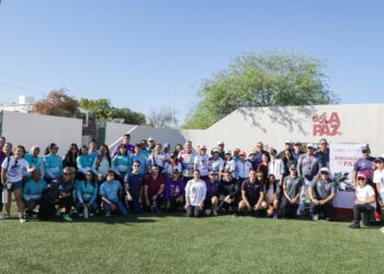 De la solicitud ciudadana a la acción: Milena Quiroga cumple y entrega un campo de fútbol empastado en El Manglito