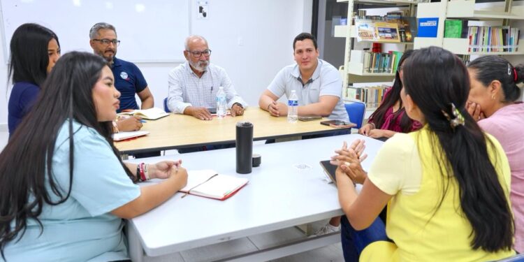 Coordina Ayuntamiento de Los Cabos con UABCS actividades por el Día del Estudiante