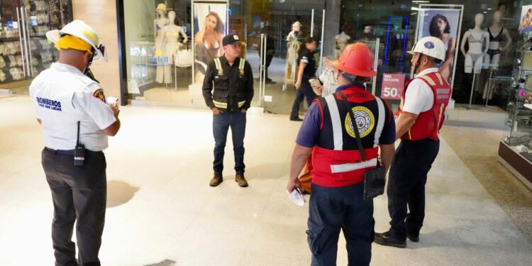 Prioriza Ayuntamiento de Los Cabos la prevención; suspenden actividades en plaza Puerto Paraíso por riesgos a la seguridad en Cabo San Lucas