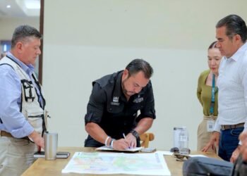 Transformando Los Cabos con planeación: presidente Christian Agúndez revisa con autoridades la ruta del nuevo hospital del IMSS