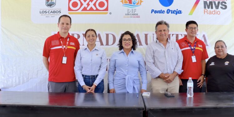 Entrega DIF Los Cabos 120 aparatos auditivos a personas con discapacidad