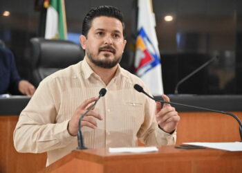 Impulsan reforma constitucional para fortalecer la austeridad, paridad y eficiencia en BCS