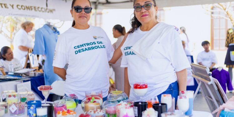 Expo de Centros de Desarrollo Comunitario impulsa autoempleo de madres de familia en Los Cabos