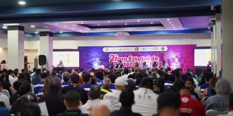 Los fenómenos naturales no son negociables, pero los desastres si son evitables: Diputado Erick Agundez, en el 2. º Foro Estatal de PC