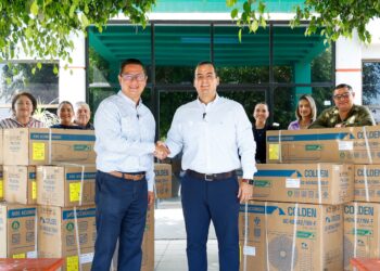 Gobierno BCS entrega equipos de aire acondicionado al CECyTE para mejorar espacios educativos