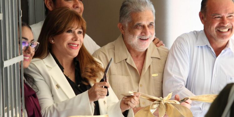 Impulsan turismo inclusivo en BCS con primer simposio estatal