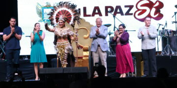 Gobernador preside coronación de Reina Calafia 2026 en el 491 aniversario de La Paz; destaca tradiciones e identidad paceña