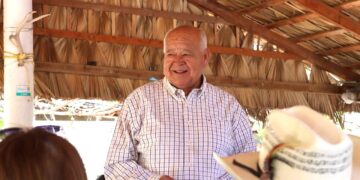 Gobernador Víctor Castro acerca apoyos y atención directa a la comunidad serrana de El Patrocinio