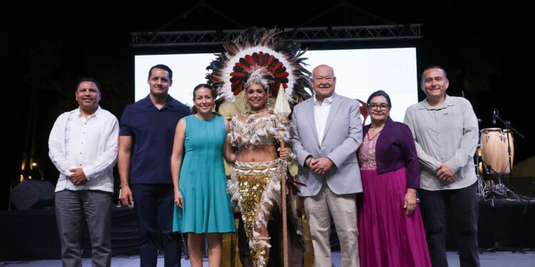 Celebran noche de identidad y tradición en La Paz; Milena Quiroga promueve tradiciones sudcalifornianas 