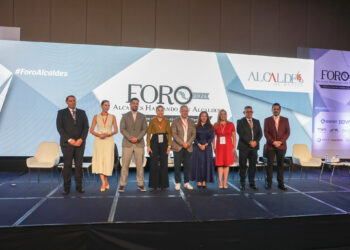 Milena Quiroga posiciona a La Paz en Foro Nacional como caso de éxito en agua y trámites digitales