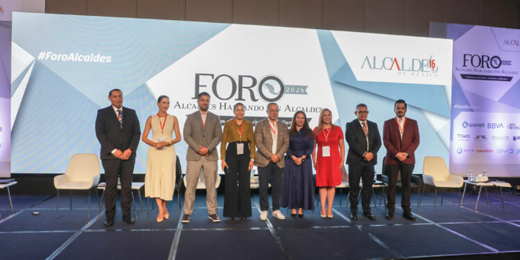 Milena Quiroga posiciona a La Paz en Foro Nacional como caso de éxito en agua y trámites digitales