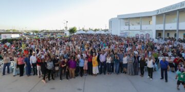 Milena Quiroga reconoce a las madres paceñas y refrenda su respaldo 