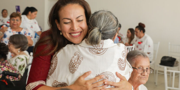 Milena Quiroga celebra a madres de Casas de Día con convivencia y reconocimiento 