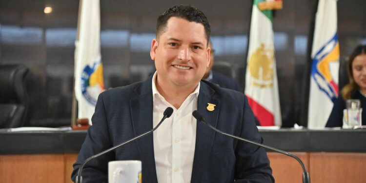 Impulsa el diputado Erick Agundez homenaje legislativo por el “Ciclón Liza”