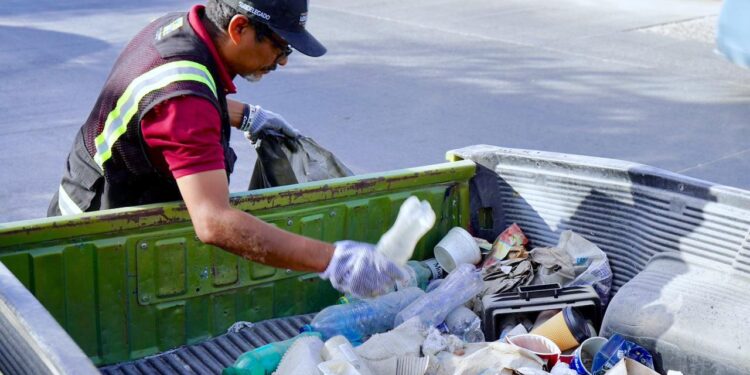 Realiza Delegación de Cabo San Lucas jornada de limpieza y descacharrización en El Arenal