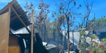 Bomberos controlan incendio que afectó cinco viviendas en en la colonia Nueva Esperanza en San José del Cabo