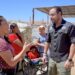 Entrega Christian Agúndez materiales de construcción a 15 familias afectadas por incendio en Cabo San Lucas
