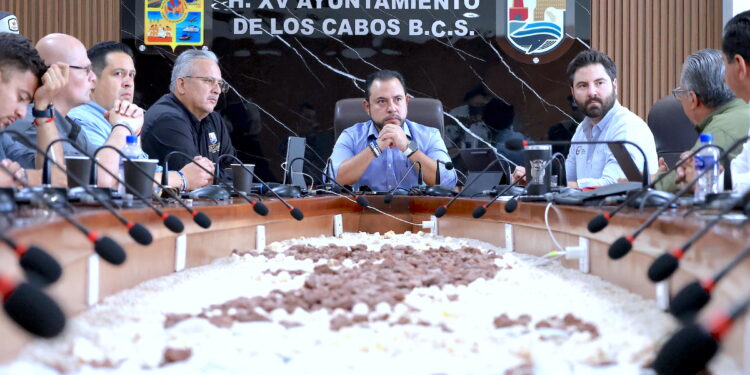Encabeza Christian Agúndez mesa de trabajo para reforzar la atención y preparación ante la temporada de huracanes 2026
