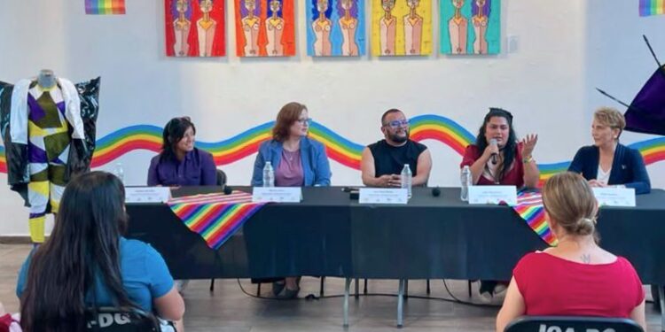 Promueven respeto e inclusión con conversatorios sobre diversidad sexual en Los Cabos