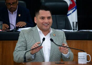 Diputado Erick Agúndez plantea tipificar la zoofilia y el abuso sexual animal como delito en BCS