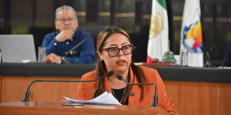 Que las leyes de BCS estén disponibles en Lengua de Señas Mexicana: Diputada Teresita Valentín