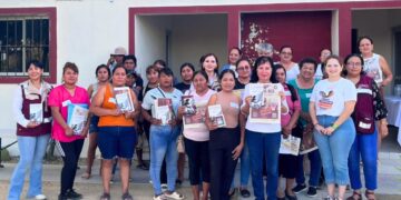 Promueve ISMujeres diálogo comunitario con mujeres de la comunidad de El Campamento 