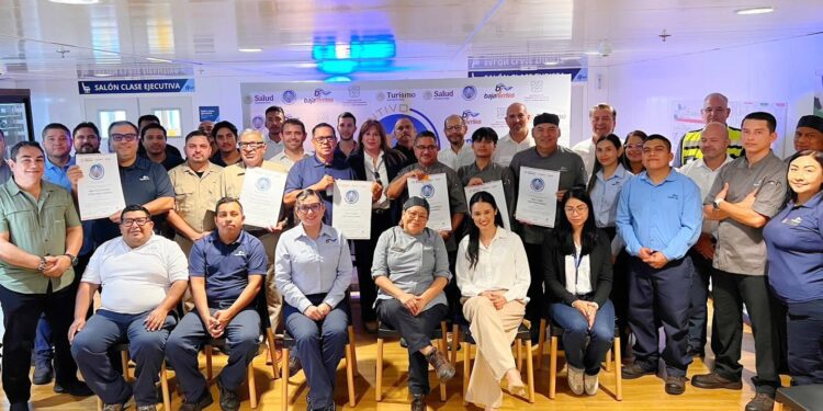 Reconoce SETUE acciones de Baja Ferries para mejorar la experiencia de usuarios