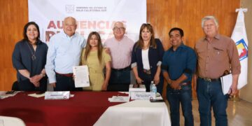 Encabeza Víctor Castro audiencias públicas en La Paz para la atención ciudadana