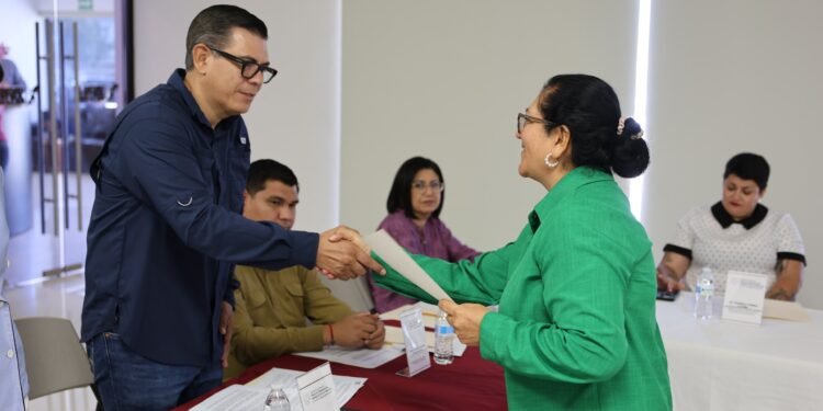 SEDIF refuerza acciones para el derecho de niñas, niños y adolescentes a vivir en familia