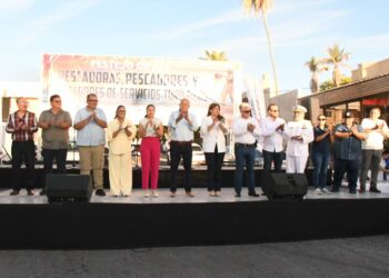 Destaca Gobernador aportación de mujeres y hombres del mar a la economía de BCS