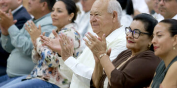 Reconoce Víctor Castro aportación de la UABCS a la formación de mujeres y hombres para el desarrollo de Baja California Sur