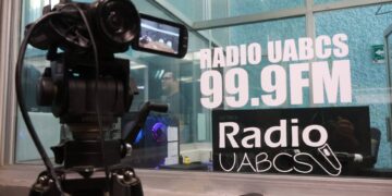 Inaugura Gobernador frecuencia 99.9 FM de Radio UABCS para fortalecer la vinculación universitaria y social
