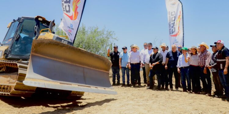 Más agua para las comunidades y desarrollo para las familias; Milena Quiroga encabeza programa “Cosechando Agua de Lluvia”