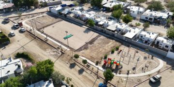 Ayuntamiento de La Paz transforma campo de fútbol en Invi Mezquitito
