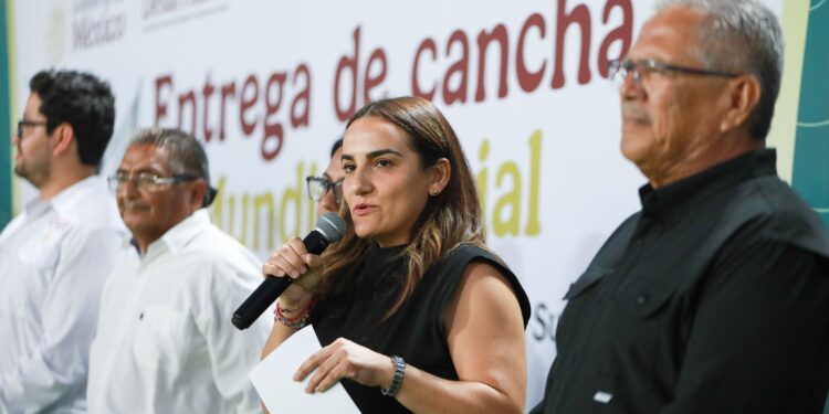 Inauguran campo de fútbol del “Mundial Social” en El Centenario