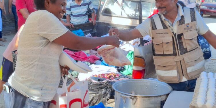 Realiza XV Ayuntamiento jornada social en apoyo a familias de Caribe Bajo en Cabo San Lucas
