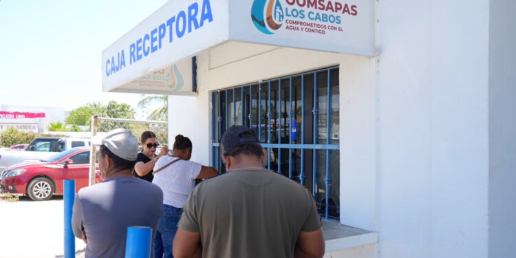 Invita OOMSAPAS Los Cabos a usuarios a regularizar trámites y recibir atención personalizada