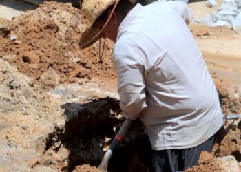 Realiza OOMSAPAS trabajos preventivos y reparación de fugas en San José del Cabo