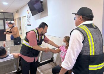 Autoridades municipales recorren hospitales para brindar atención directa a víctimas de atropellamiento