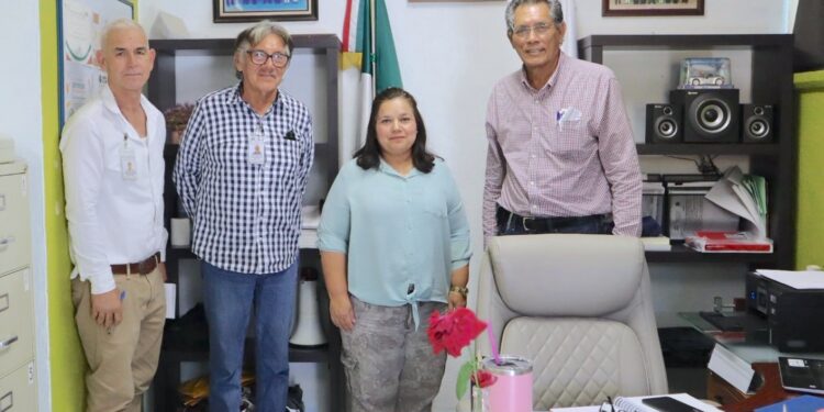 Estudiantes de la zona norte de Los Cabos se informan cómo los documentos históricos preservan la memoria e identidad cabeña