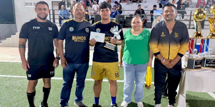 Concluye con éxito el Torneo de Fútbol “Pioneros” en la cancha  La Joya en Cabo San Lucas
