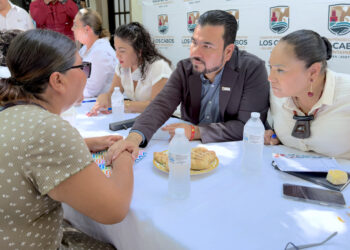 Atiende Ayuntamiento de Los Cabos solicitudes ciudadanas durante jornada de audiencias públicas