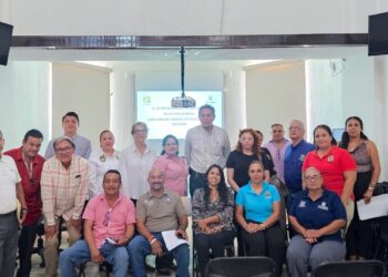 Enlaces de archivo reciben capacitación para mejorar la organización documental en Los Cabos