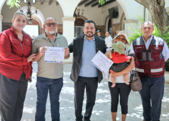 20 familias reciben apoyo asistencial del Ayuntamiento de Los Cabos para enfrentar sus necesidades más urgentes