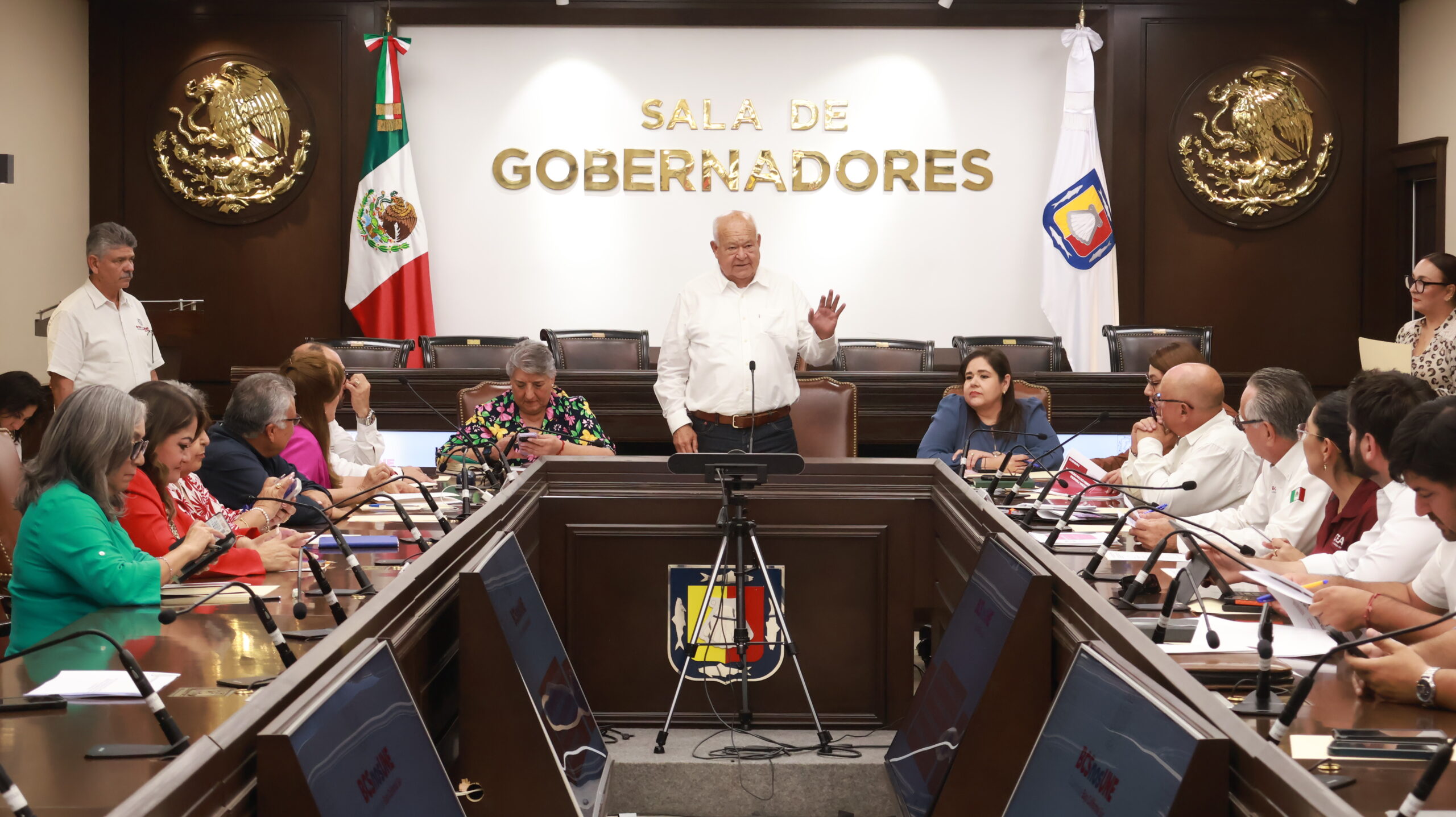 Encabeza Gobernador acciones preventivas para proteger a las familias sudcalifornianas ante temporada de huracanes
