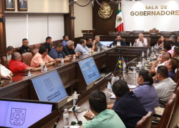 Sostiene gobernador de BCS el diálogo con transportistas