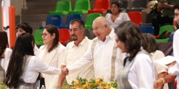 Educación, la mejor herramienta para seguir avanzando: VMCC