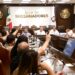 Suma Gobierno del Estado esfuerzos con empresarios para reconstruir viviendas afectadas por incendio en Comondú