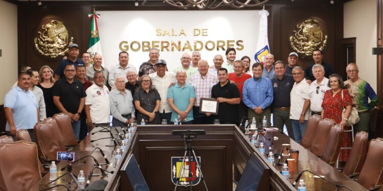 Reconoce Gobierno de BCS trayectoria y legado de destacados representantes del deporte